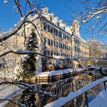 Wohnen Im Wasserschloss Sandizell Schrobenhausen Kültér fotó